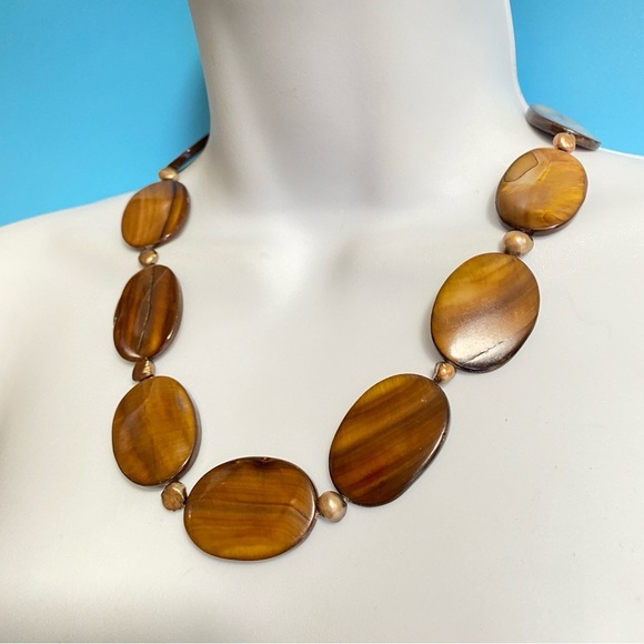 Dyed Shells Disc Beads Brown Tones Necklace Magnet Clasp - Picture 1 of 8